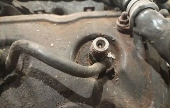Audi A6 S6 C5 4B Fuel injector