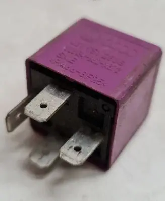 Audi A6 S6 C6 4F Other relay V23134B52X372 PA66GF25 431951253G