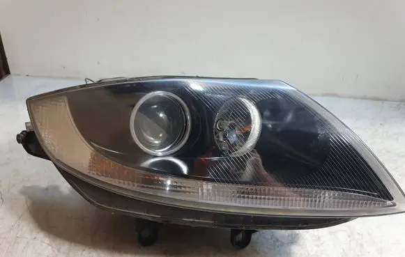 BMW Z4 E85 E86 Headlight/headlamp 7165676 63127165676 158026