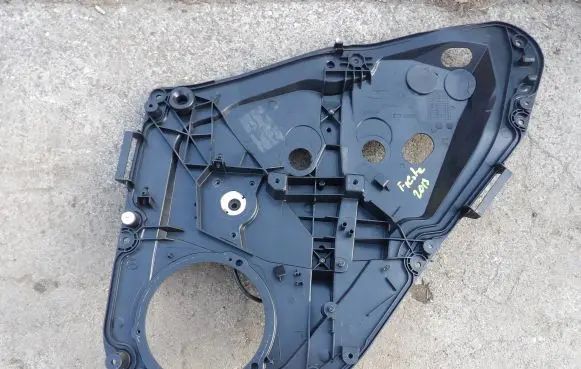 Ford Fiesta Rear window lifting mechanism without motor C1BBA045H22AB