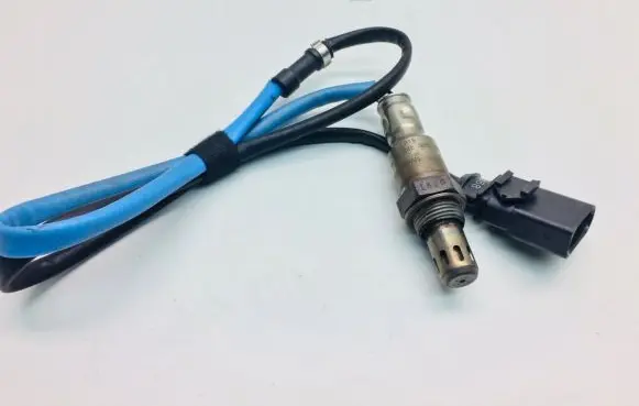 Volkswagen Golf VII Lambda probe sensor 04E906262A