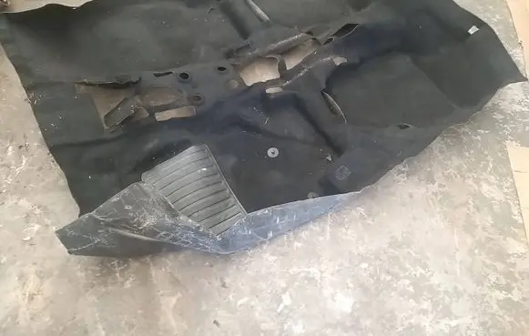 Citroen C4 III e-C4 Interior carpet 98329555ZD