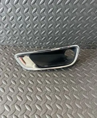 Jeep Grand Cherokee Front fog light trim/grill 68143087AB 68144089AB
