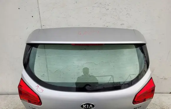 KIA Ceed Tailgate/trunk/boot lid