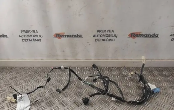 Toyota Avensis T270 Tailgate/trunk wiring harness 82185052500