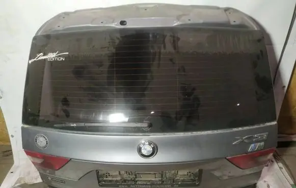 BMW X3 E83 Tailgate/trunk/boot lid pilkas