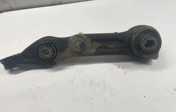 Mercedes-Benz E W211 Front lower control arm/wishbone 21103