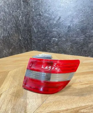Mercedes-Benz B W245 Rear/tail lights A1698202664 27520216