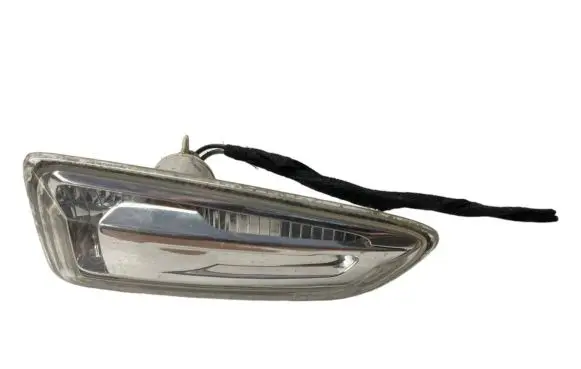 Opel Astra J Front fender indicator light 13273104