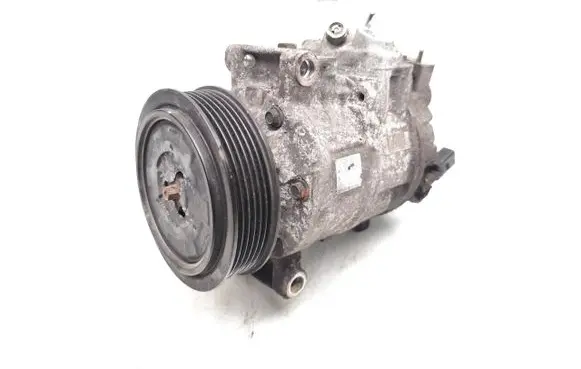Volkswagen Golf VI Air conditioning (A/C) compressor (pump) 1K0820859T