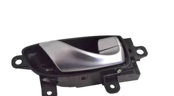 Infiniti Q50 Front door interior handle