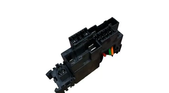 Nissan Navara D40 Fuse module 71545226 72545226