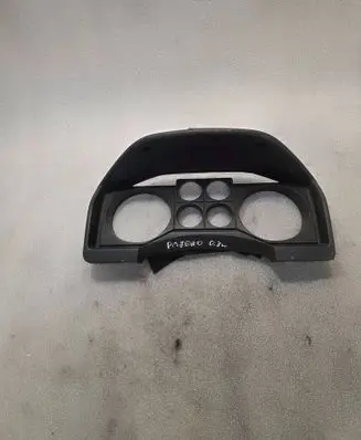 Mitsubishi Pajero Dashboard trim MR402460