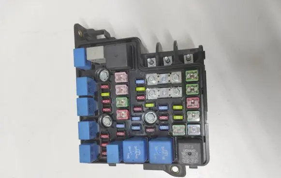 KIA Ceed Fuse module 919502H020
