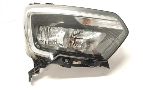 Renault Master III Headlight/headlamp 260105567R