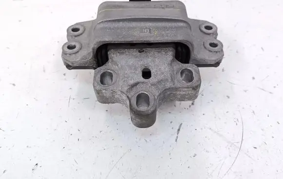Volkswagen Jetta VI Engine mount bracket 1K0199555CH