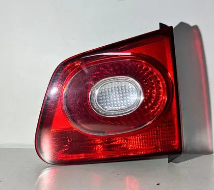 Volkswagen Tiguan Tailgate rear/tail lights 5N0945094C