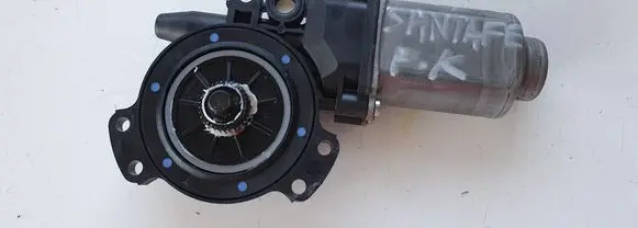 Hyundai Santa Fe Front door window regulator motor