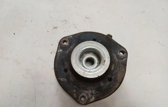 Volkswagen PASSAT B6 Coil spring mount 