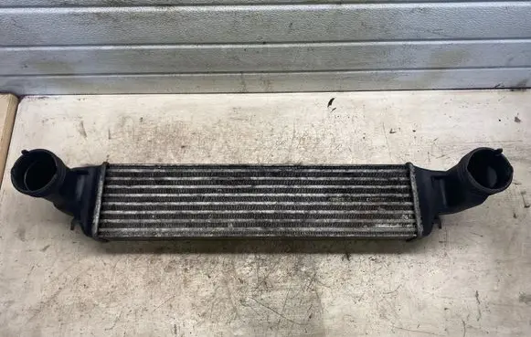 BMW 3 E46 Intercooler radiator 77897930