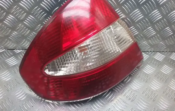 Toyota Prius (XW10) Rear/tail lights 7443