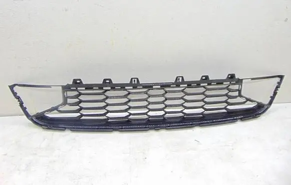BMW 3 G20 G21 Front bumper lower grill 8085446 11739610