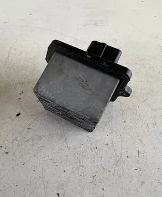 Peugeot 4007 Heater blower motor/fan resistor