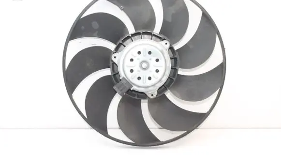 Nissan Qashqai Electric radiator cooling fan