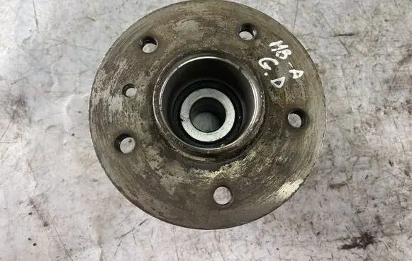 Mercedes-Benz A W168 Rear wheel hub