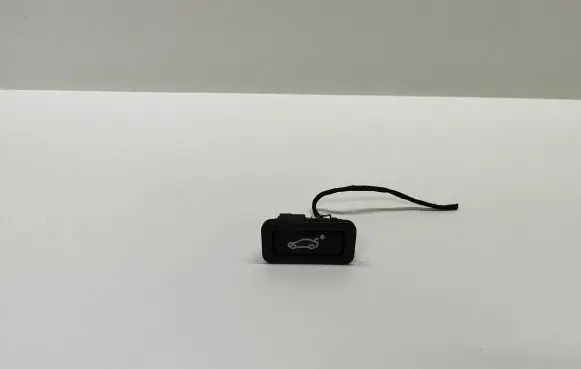 BMW 5 E60 E61 Tailgate/boot open switch button 8375580 50359801