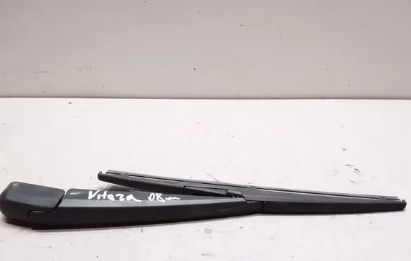 Suzuki Grand Vitara II Rear wiper blade arm