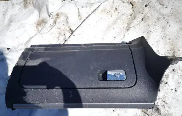 Volkswagen Golf V Glove box 1k1857290