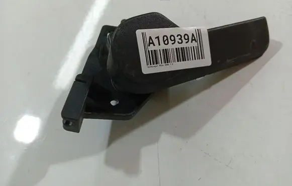 Volkswagen Polo IV 9N3 Engine bonnet (hood) release handle 1J1823633
