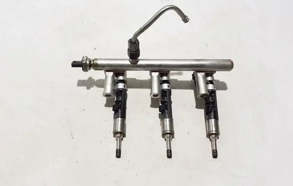 Citroen C4 III e-C4 Fuel main line pipe 9830132980
