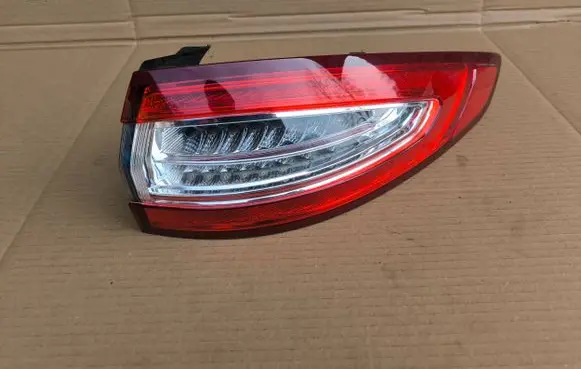 Ford Mondeo MK V Rear/tail lights DS7313404FG