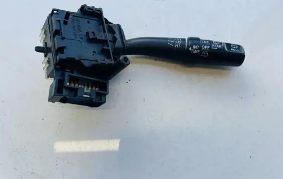Toyota Avensis Verso Wiper control stalk 173654
