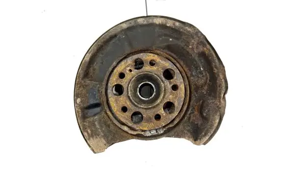 Mercedes-Benz E W211 Rear wheel hub