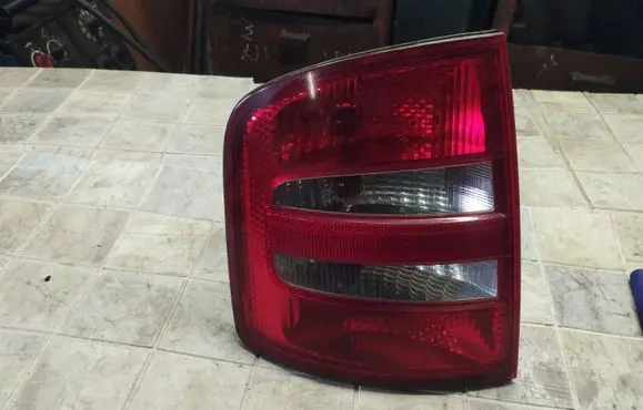 Skoda Fabia Mk1 (6Y) Rear/tail lights 6Y9945095B 6Y9945111B