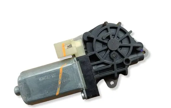 Ford Mach-E I Seat adjustment motor 0390203044