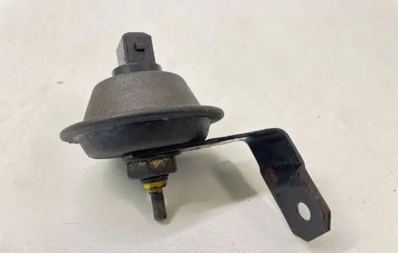 Audi 100 200 5000 C3 Fuel pressure regulator 0280111006