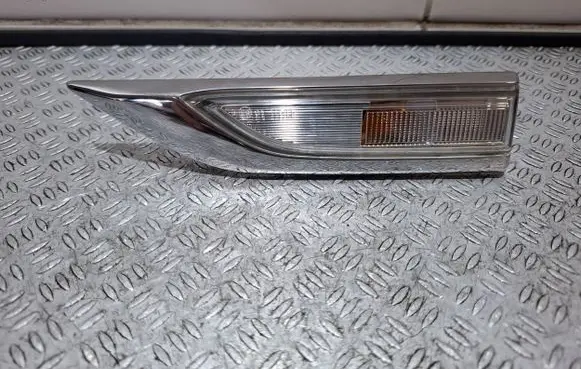 Volkswagen Transporter - Caravelle T6 Front fender indicator light 7E0949101A