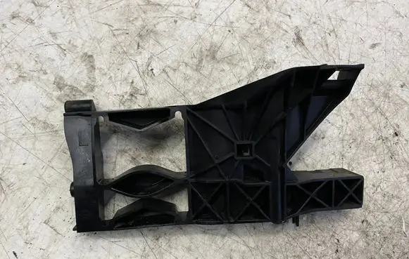 Audi A6 S6 C7 4G Headlight/headlamp mounting bracket 4G0805607