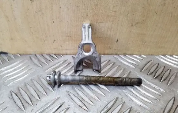 BMW X1 E84 Fuel Injector clamp holder