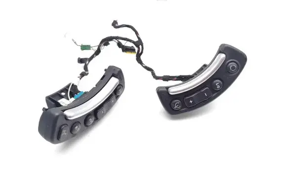 Steering wheel buttons/switches