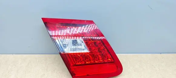 Mercedes-Benz E W212 Tailgate rear/tail lights A2128203164