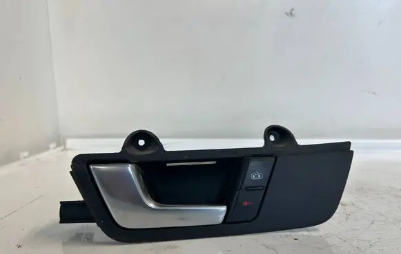 Audi A4 S4 B6 8E 8H Front door interior handle 8e1837019