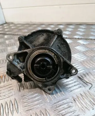Audi A6 S6 C5 4B Vacuum pump 057145100K