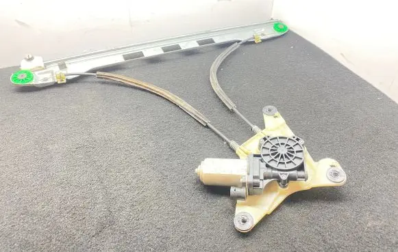 Opel Movano B Front door window regulator with motor 128001031C 9030284