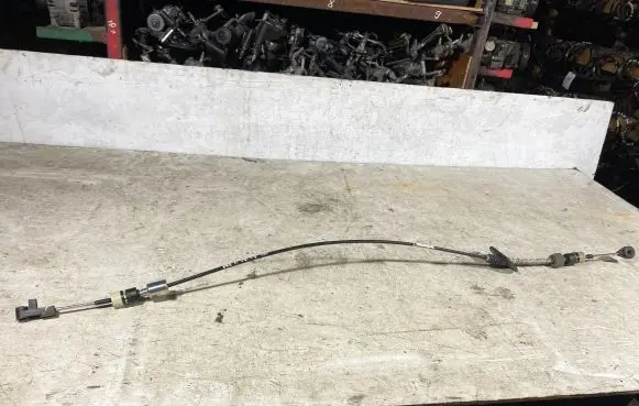 Volvo V70 Gear shift cable linkage 31259082