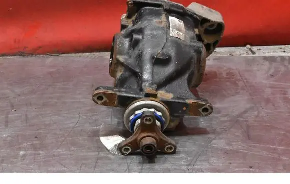 BMW 7 F01 F02 F03 F04 Rear differential 760558701